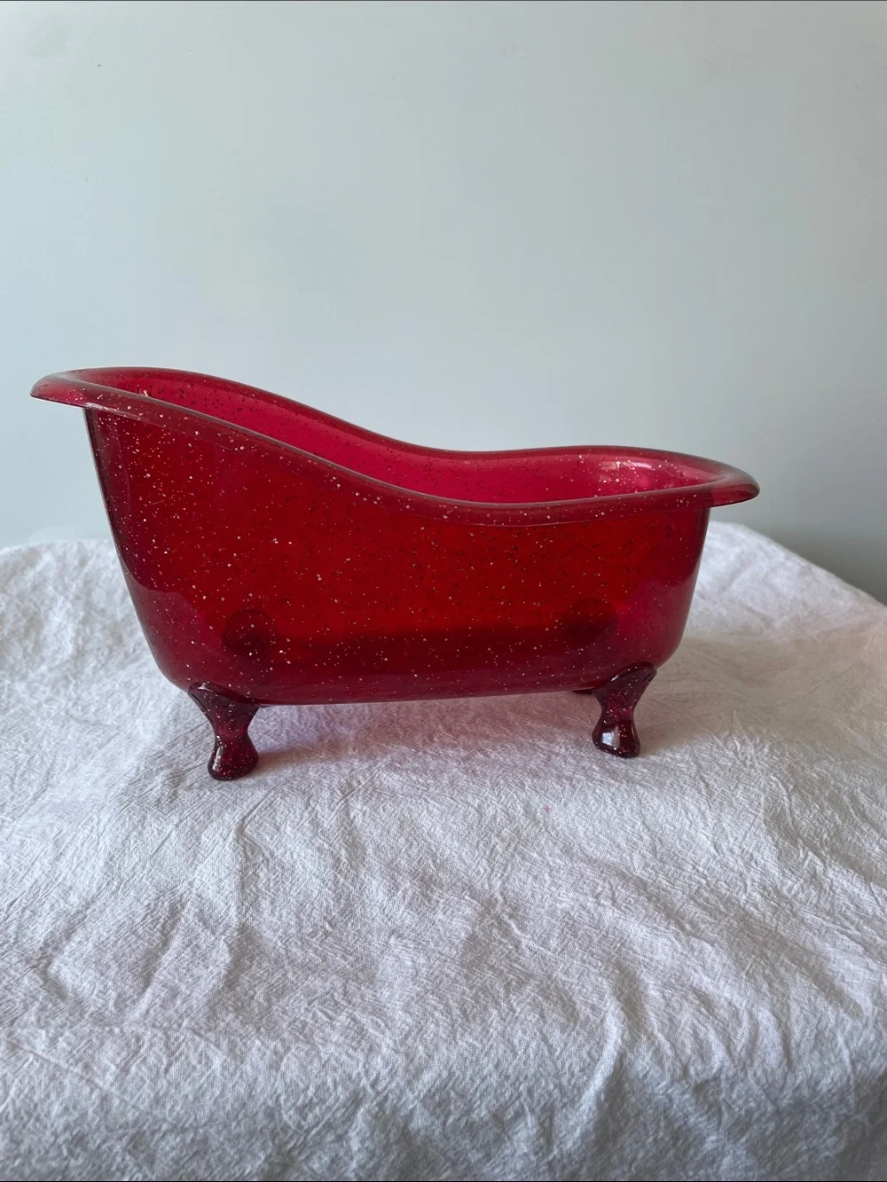 Bath & Body Works Glitter ClawFoot Bathtub Plastic Acrylic Red  10.5x5.5x5.5”